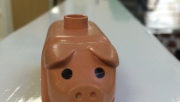 The plastic pig of sadness